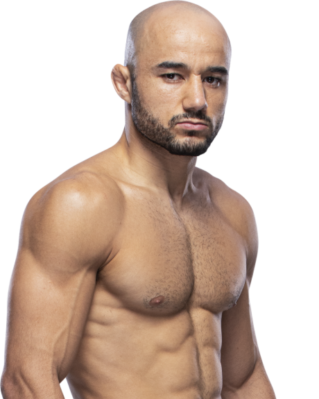 Marlon Moraes — Bantamweight fighter portrait