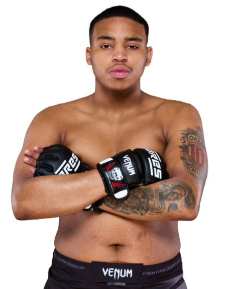 Kenzo Soares — fighter portrait